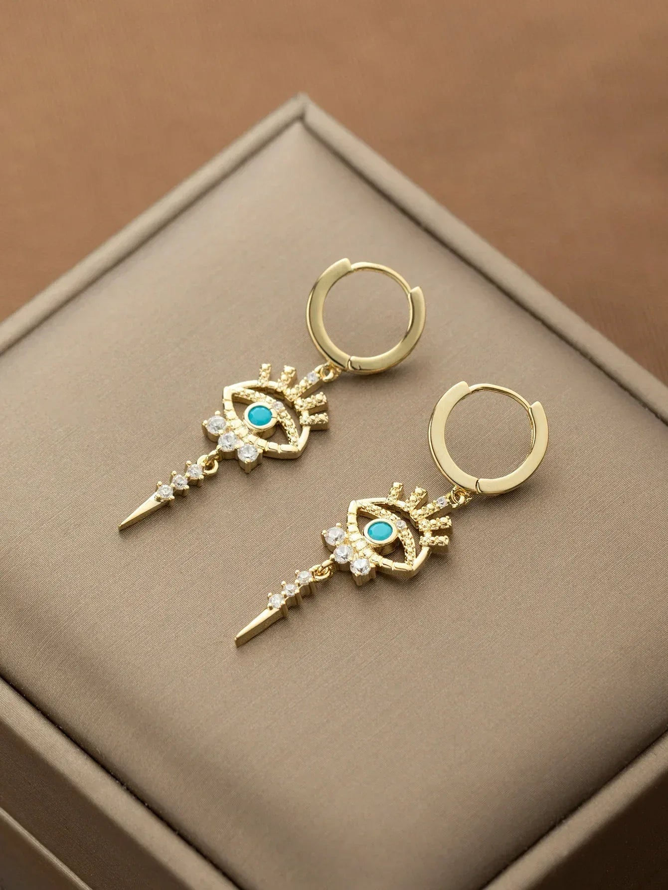 Boucles d'Oreilles Pendantes Œil Protecteur - Bijou Porte-Bonheur Femme - AgorAstrA