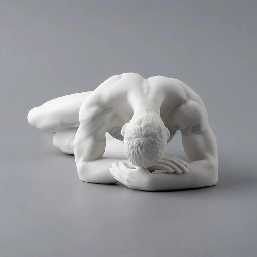 home-decoration-sculpture-for-living-room-metal-european-abstract-handicraft-statues-office-desk-decoration-art-fgurines - AgorAstrA