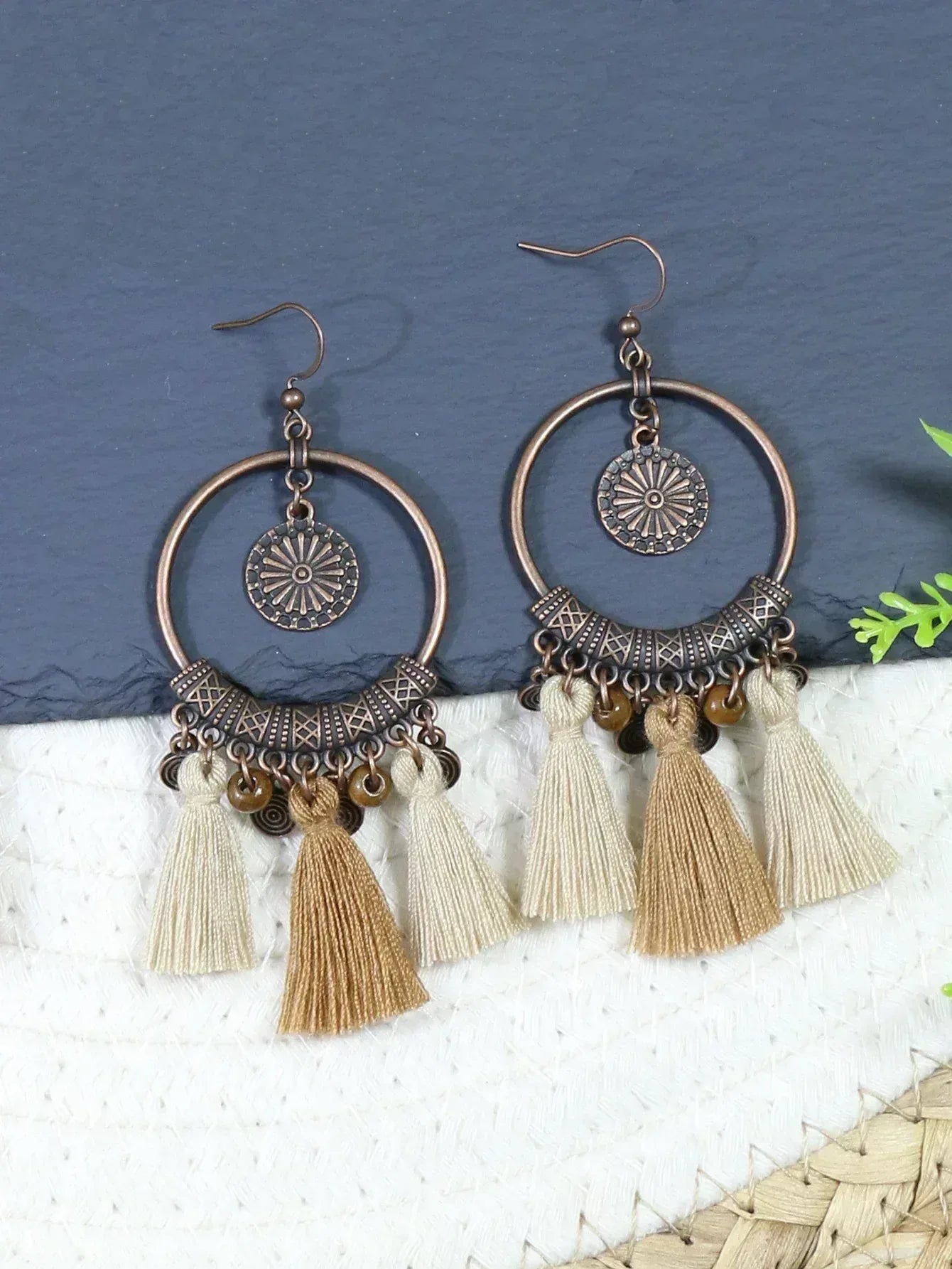 Boucles d'Oreilles Femme à Pois Vintage - Bijou Rétro Élégant - AgorAstrA