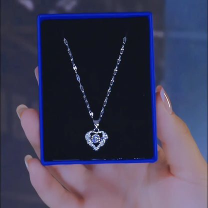 Collier Cœur Iridescent - Alliage Doré, Pendentif Cœur Coloré et Scintillant, Accents de Zirconium Cubique, Chaîne Fine Mode - AgorAstrA