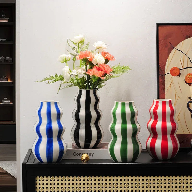 modern-light-luxury-creative-ceramic-golden-vase-decoration-living-room-bedroom-decoration-cabinet-flower-vase-home-decoration - AgorAstrA