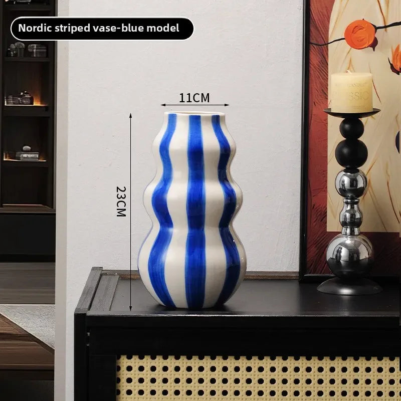 modern-light-luxury-creative-ceramic-golden-vase-decoration-living-room-bedroom-decoration-cabinet-flower-vase-home-decoration - AgorAstrA
