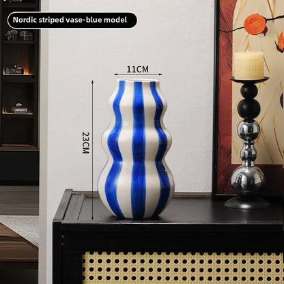 modern-light-luxury-creative-ceramic-golden-vase-decoration-living-room-bedroom-decoration-cabinet-flower-vase-home-decoration - AgorAstrA